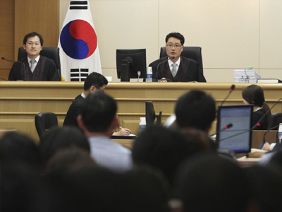 Ν. Κορέα: Ξεκίνησαν οι καταθέσεις των επιζώντων