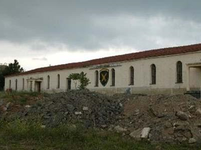 Διεθνής σύμβουλος για την αξιοποίηση των «ανενεργών» στρατοπέδων