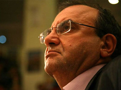 Δημήτρης Στρατούλης: «Δεν θα παγώσουν τα μέτρα για την αντιμετώπιση της ανθρωπιστικής κρίσης»