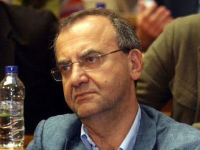 Δημήτρης Στρατούλης: «Δεν θα μειωθούν οι επικουρικές συντάξεις»