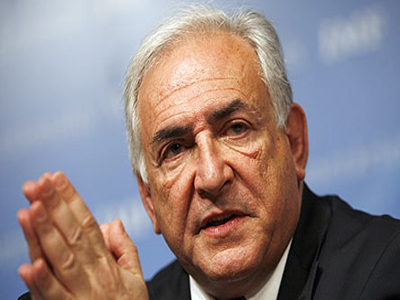 Περνάει στην αντεπίθεση ο Στρος-Καν