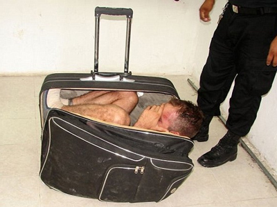 Προσπάθησε να αποδράσει…μέσα σε βαλίτσα