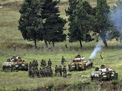 Συρία: Δυνάμεις του στρατού κατευθύνονται στα σύνορα με την Τουρκία