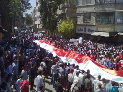 Μαίνονται οι συγκρούσεις στη Συρία