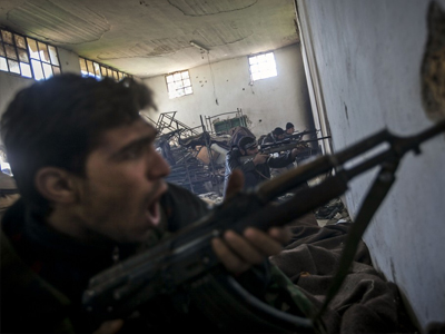 Βομβαρδισμοί θέσεων του Ισλαμικού Χαλιφάτου στη Συρία