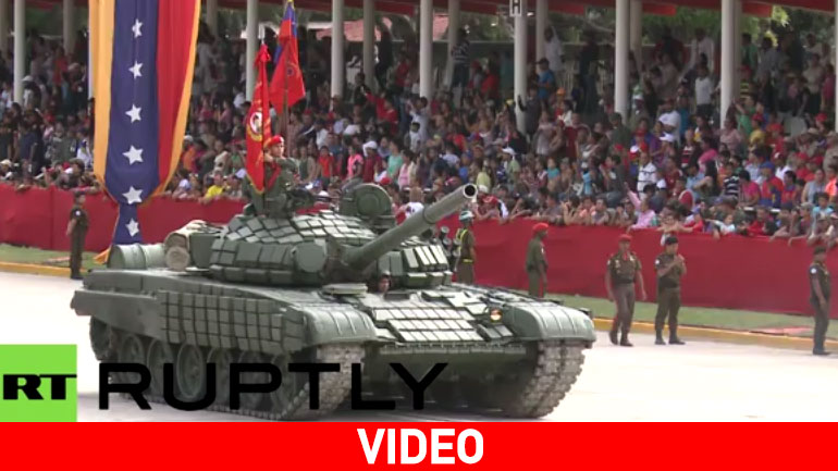 Καράκας: Τα τανκς βγήκαν στους δρόμους!