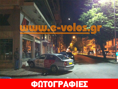 Σύγκρουση ταξί με δίκυκλο στον Βόλο