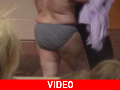 Ο ημίγυμνος καθηγητής on camera!