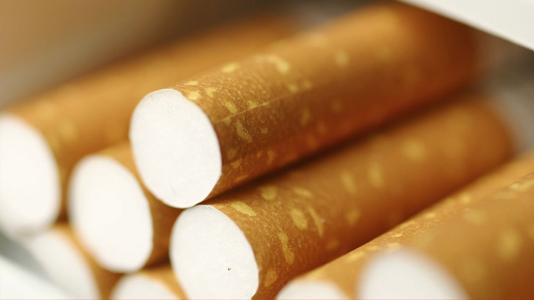 Έκλεψε αρώματα… και τσιγάρα