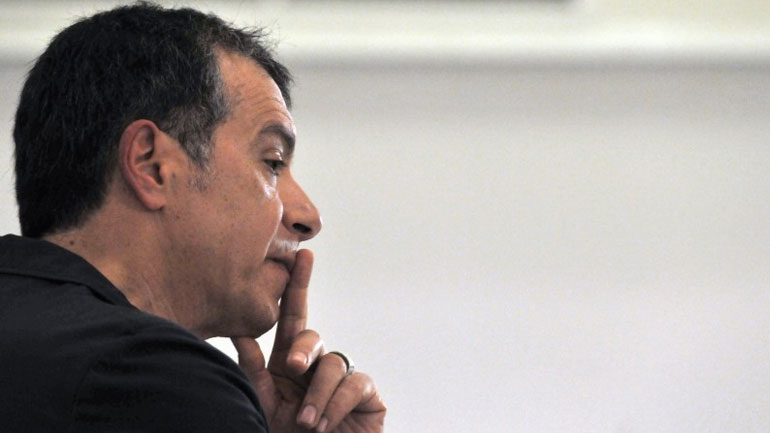 «Άφραγκος» ο Θεοδωράκης