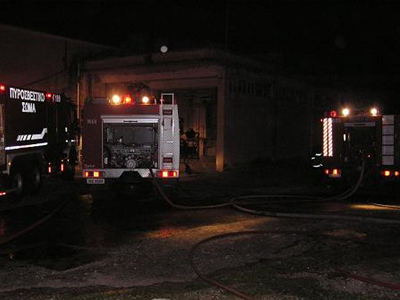 Πυρκαγιά σε κατάστημα στην Καπνικαρέα