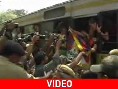 Οργή εξόριστων Θιβετιανών για τον πρόεδρο της Κίνας