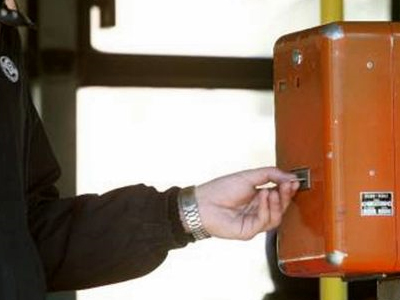 Ανένδοτη για το ηλεκτρονικό εισιτήριο