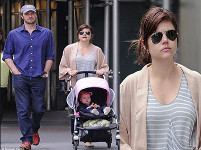 Απολαμβάνει την οικογενειακή θαλπωρή