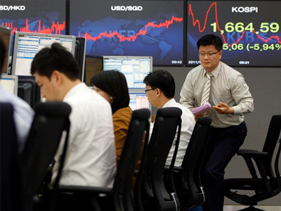 Άνοιγμα με μικρή πτώση στην Ιαπωνία