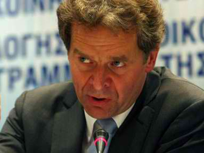 Στο μικροσκόπιο της τρόικας η ελληνική οικονομία