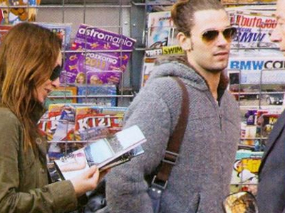 Βόλτα στο Κολωνάκι για Τότσικα-Ρέβη