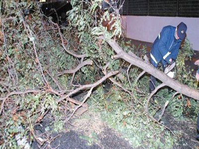 Προβλήματα από την κακοκαιρία στην Αττική