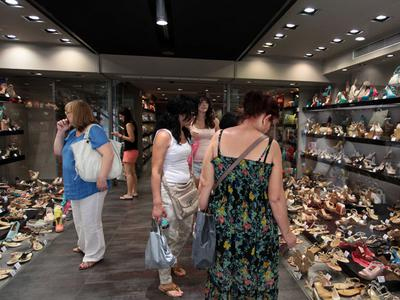 Mπλόκο στο άνοιγμα καταστημάτων την Κυριακή