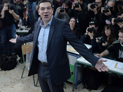 Νew York Times: Η έκπληξη δεν είναι ότι κέρδισε ακραίο κόμμα, αλλά ότι άργησε τόσο πολύ