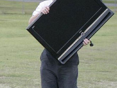 «Μπούκαραν» σε εξοχικό για δύο τηλεοράσεις