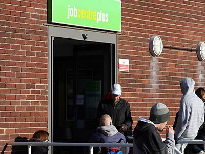 Κάτω από το 6% η ανεργία στη Βρετανία