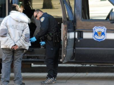 Κατηγορείται για εμπόριο πυρηνικών