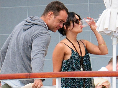 Στην υγειά σoυ Vanessa!