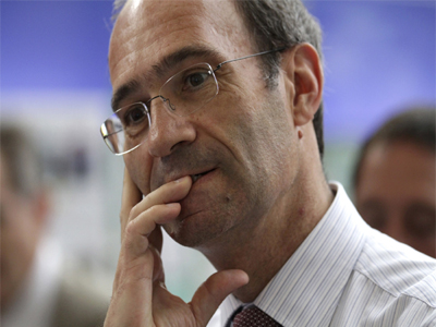 Αρνείται τις κατηγορίες περί χρηματισμού