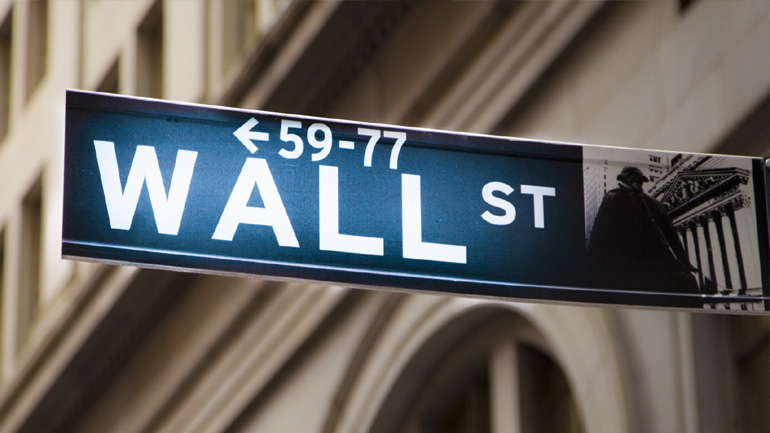 Μικρές απώλειες στη Wall Street
