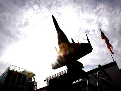 Η κρίση επηρεάζει την πολεμική βιομηχανία