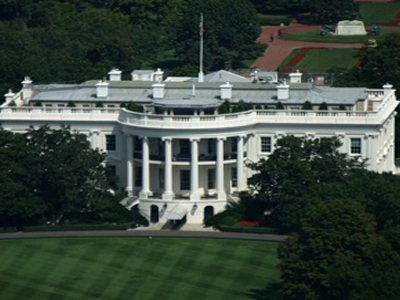 «Πράσινο» φως για συναλλαγές με τους αντικαθεστωτικούς