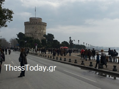 Στα… μπλε ο Λευκός Πύργος