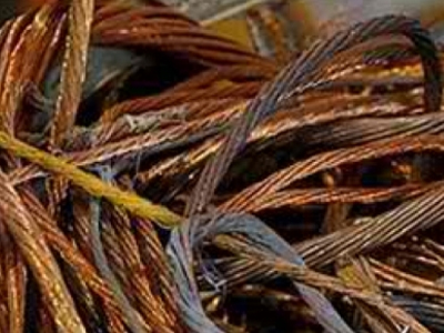 Τους «έπιασαν» με τα καλώδια στα χέρια