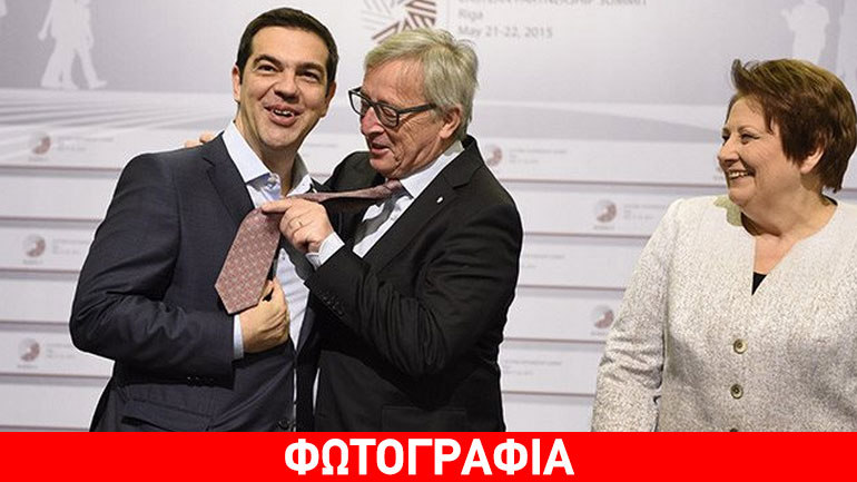 Γραβάτα με το… ζόρι για τον πρωθυπουργό δια χειρός Γιούνκερ!
