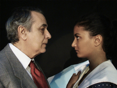 «Ζούβε Ελβίρα» – Τελευταίες παραστάσεις