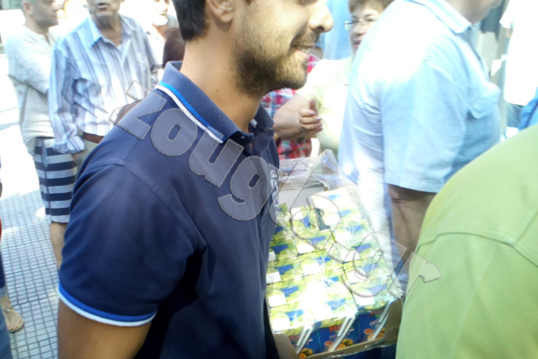 .... και χυμοί για τους συνταξιούχους στην Καλλιθέα