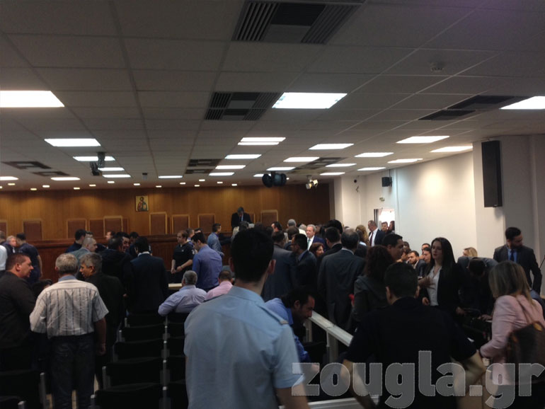 Κατάμεστη η δικαστική αίθουσα