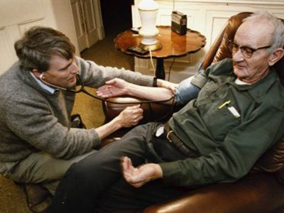 Τα δεδουλευμένα τους ζητούν οι εργαζόμενοι στο «Βοήθεια στο Σπίτι»