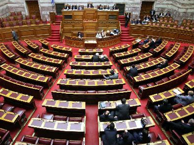 «Βουλευτικός φόρος» στο φορολογικό