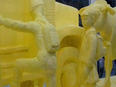 Γλυπτό από βούτυρο ηλεκτροδοτεί φάρμα!