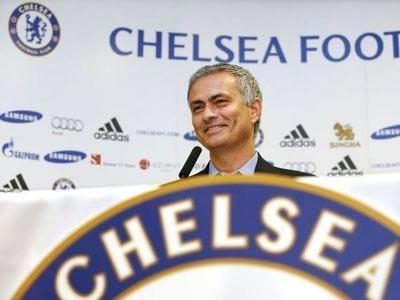 Μουρίνιο: «Φαβορί για τον τίτλο η Σίτι»