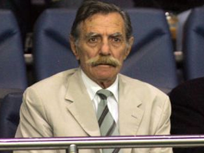 Αιχμές «καπετάνιου» για Πατέρα