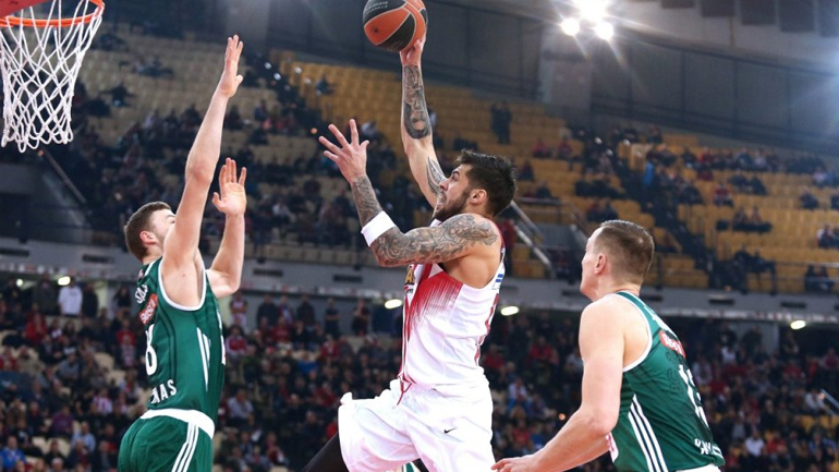 Νίκη ελπίδας για τον Ολυμπιακό