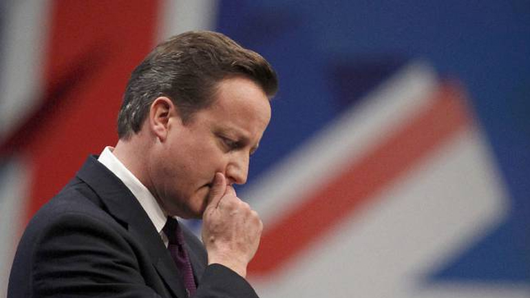 DW: Οξύνεται η μάχη για τη διαδοχή Κάμερον