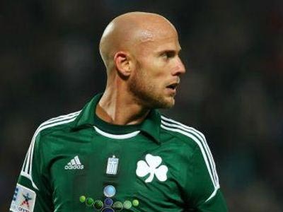 Υπογράφει στη Ναούτικο ο Φιγκερόα