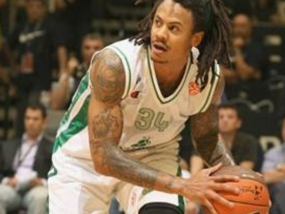 Χειρουργήθηκε επιτυχώς ο Μος