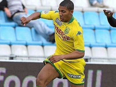 Στέλνουν τον Βενκέρ στον Ολυμπιακό