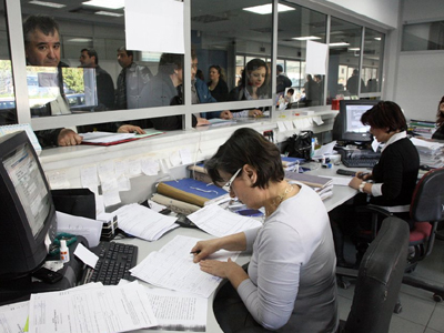 Ανέστειλαν τις κινητοποιήσεις τους οι εργαζόμενοι στις ΔΟΥ