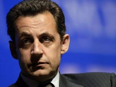 Τα προβλήματα της Ευρωζώνης ανησυχούν τον Sarkozy